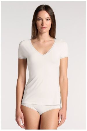 Oroblu Perfect Line Modal - T-Shirt V-Neck Short Sleeve 1502 Ivory Oroblu Perfect Line Modal - T-Shirt V-Neck Short Sleeve 1502 Ivory