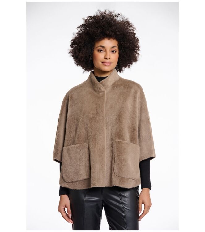 Rino & Pelle Dewi.7002511.1 Bruin