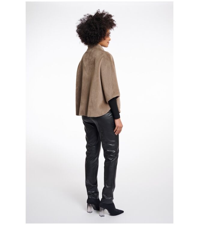 Rino & Pelle Dewi.7002511.1 Bruin