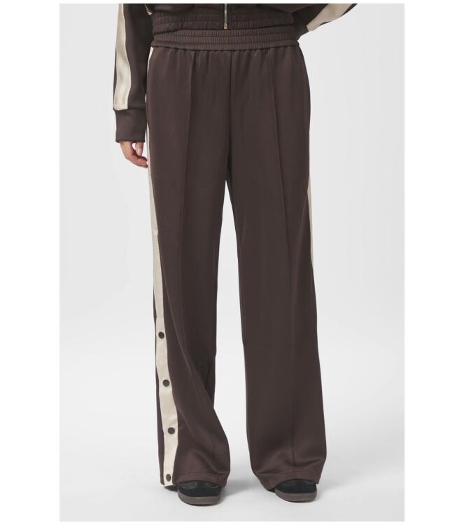 Neo Noir 164249 Bruin