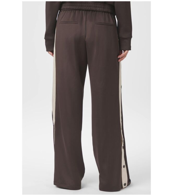 Neo Noir 164249 Bruin