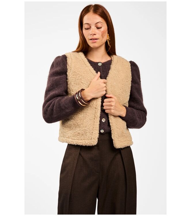 Aaiko NARIN PIED TBA Bruin