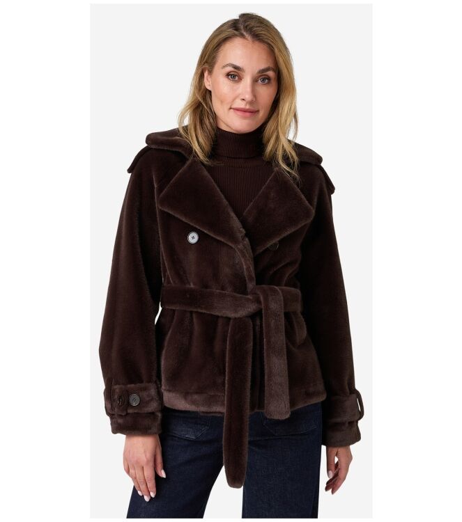 Ibana Christel Bruin