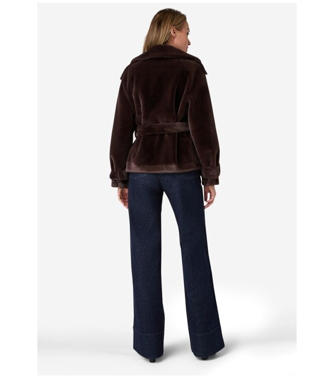 Ibana Christel Bruin