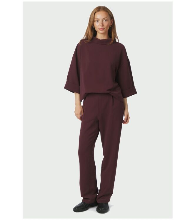 Neo Noir 160807 Rood