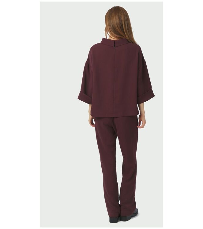 Neo Noir 160807 Rood