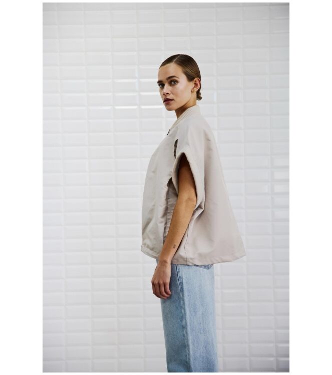 With Black 00001402 Grijs