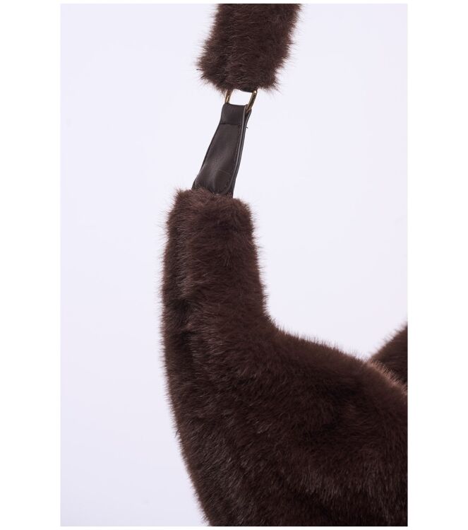 Rino & Pelle Nayla.7002612 Bruin