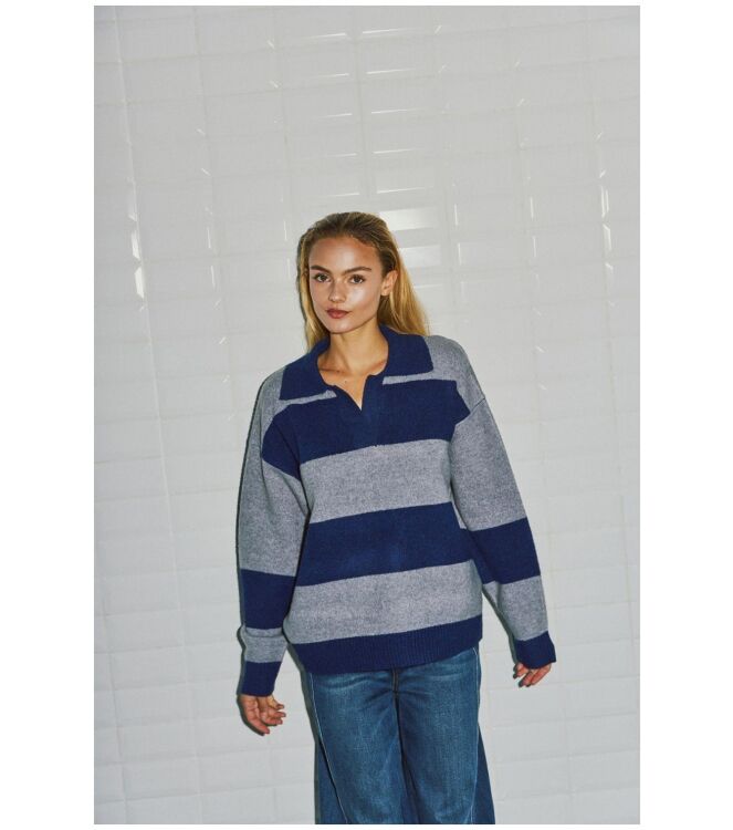 With Black 00001860 Blauw